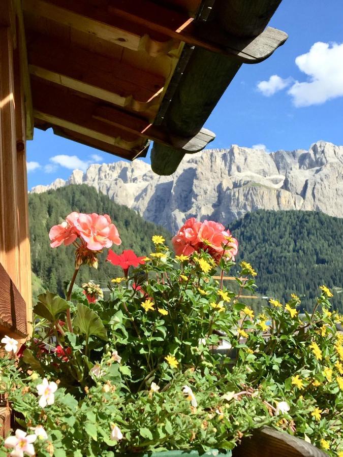 Residence Villa Al Sole Selva di Val Gardena Bagian luar foto